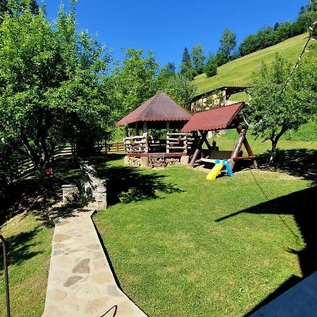Cabana Dochita Ceahlău Exterior foto