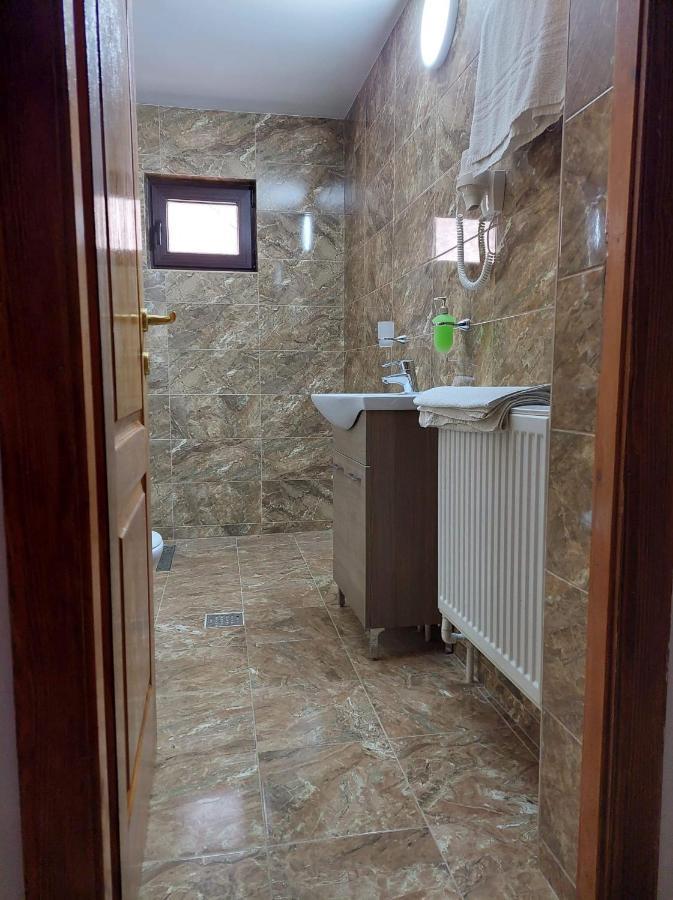 Cabana Dochita Ceahlău Exterior foto